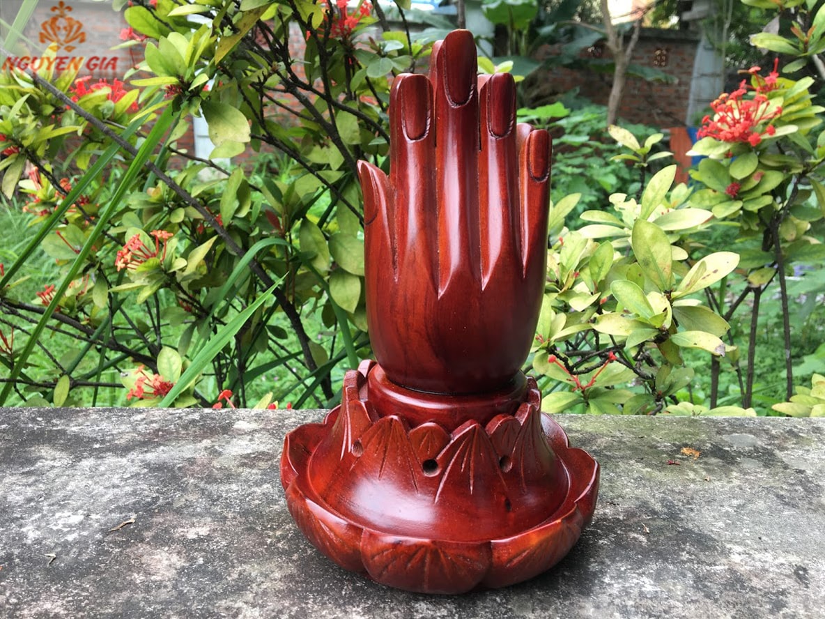 Bàn tay Phật xông Trầm bằng gỗ cỡ lớn 16 cm