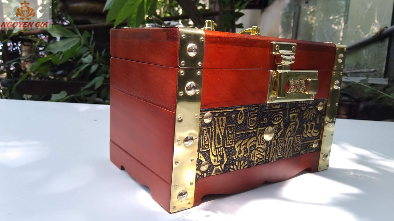 Hộp đựng trang sức Nữ Hoàng Ai Cập size 19
