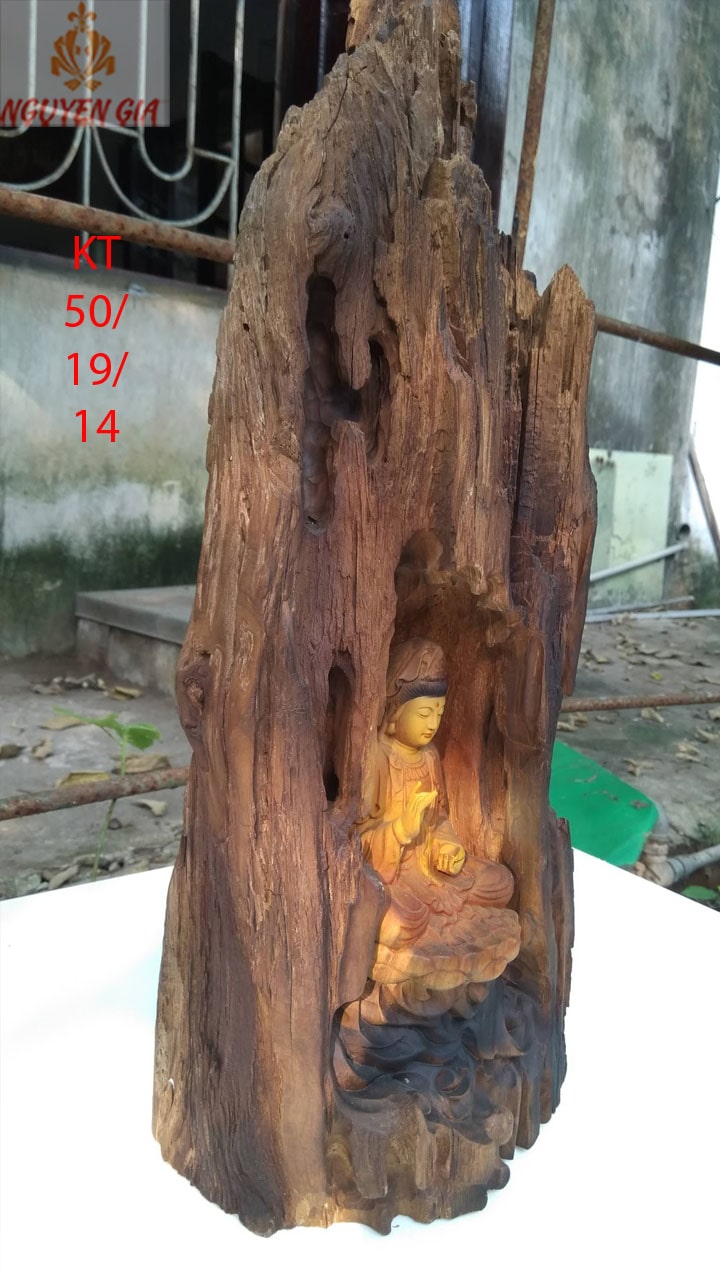 Tượng quan thế âm bồ tát gỗ lũa bách xanh MS01
