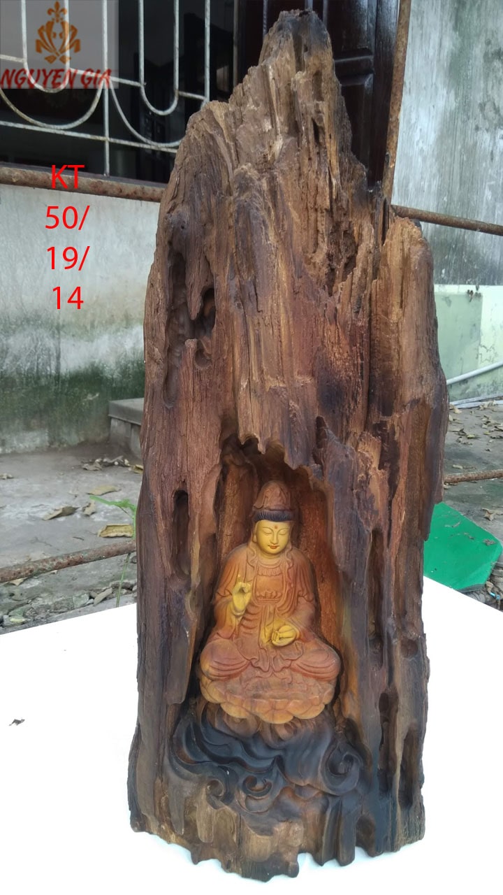 Tượng quan thế âm bồ tát gỗ lũa bách xanh MS01