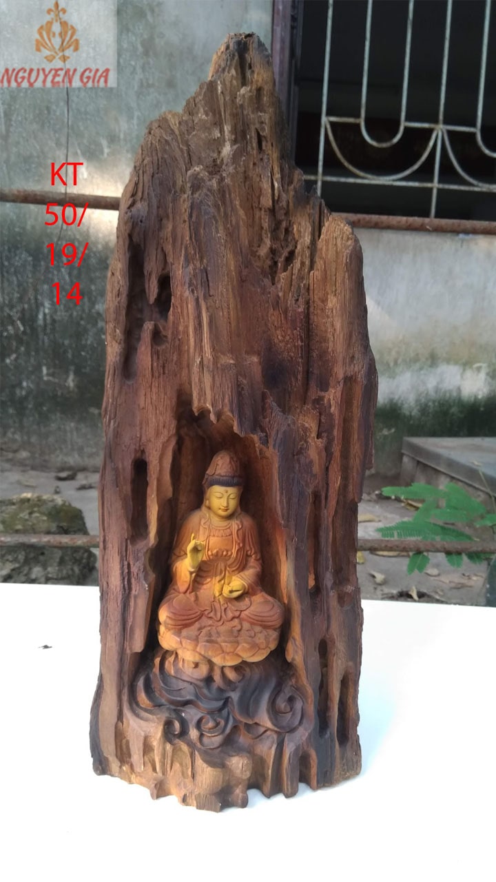 Tượng quan thế âm bồ tát gỗ lũa bách xanh MS01
