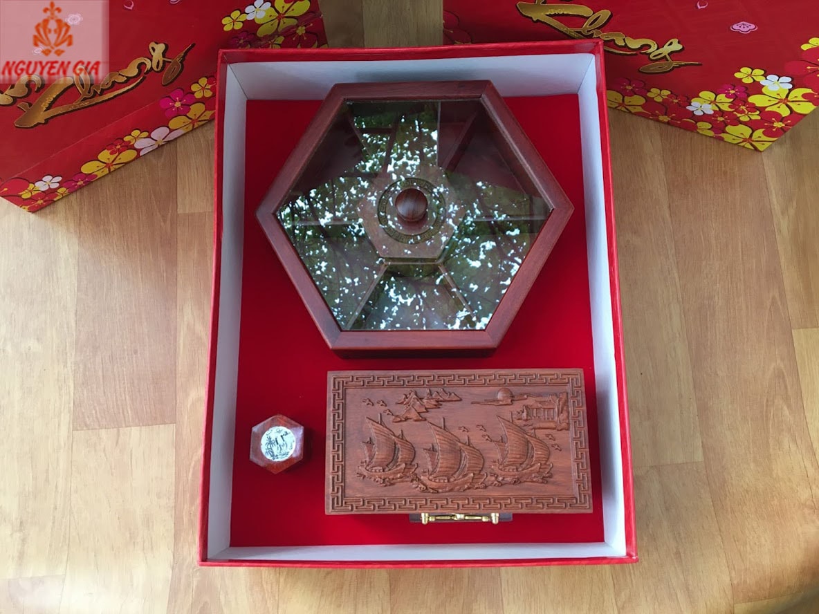 Hộp quà tết Doanh Nghiệp DN06