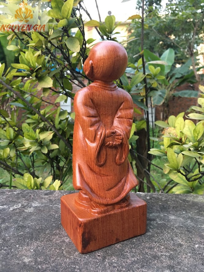 Tượng gỗ vạn sự tùy duyên gỗ hương để ô tô bàn làm việc