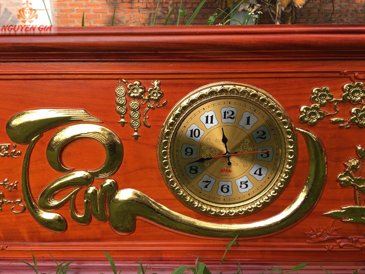 Đồng hồ treo tường chữ Tâm bằng gỗ Hương (Cỡ Lớn)