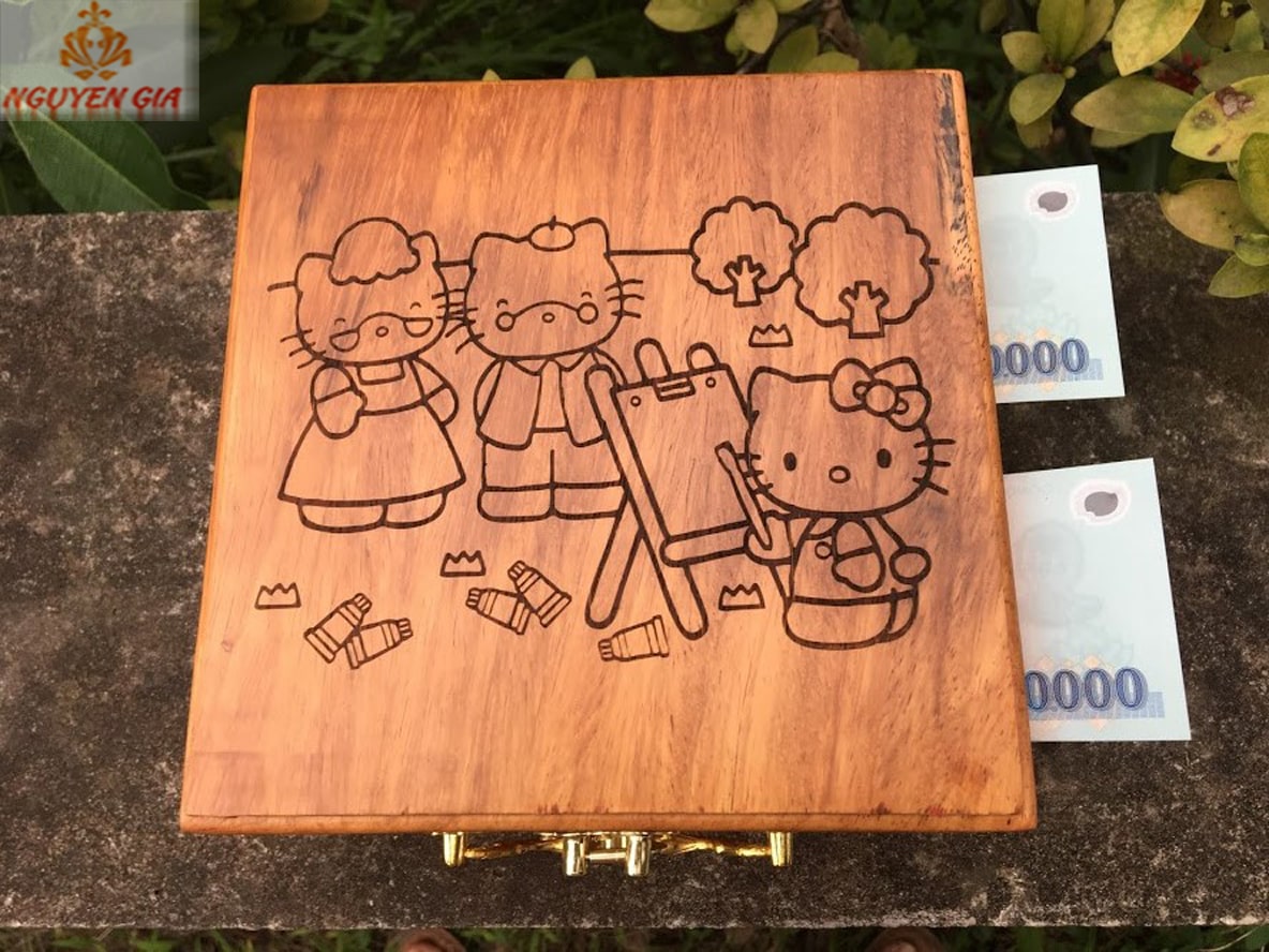 Hộp đựng tiền tiết kiệm 2 ngăn mẫu gia đình Hello Kitty (size lớn)