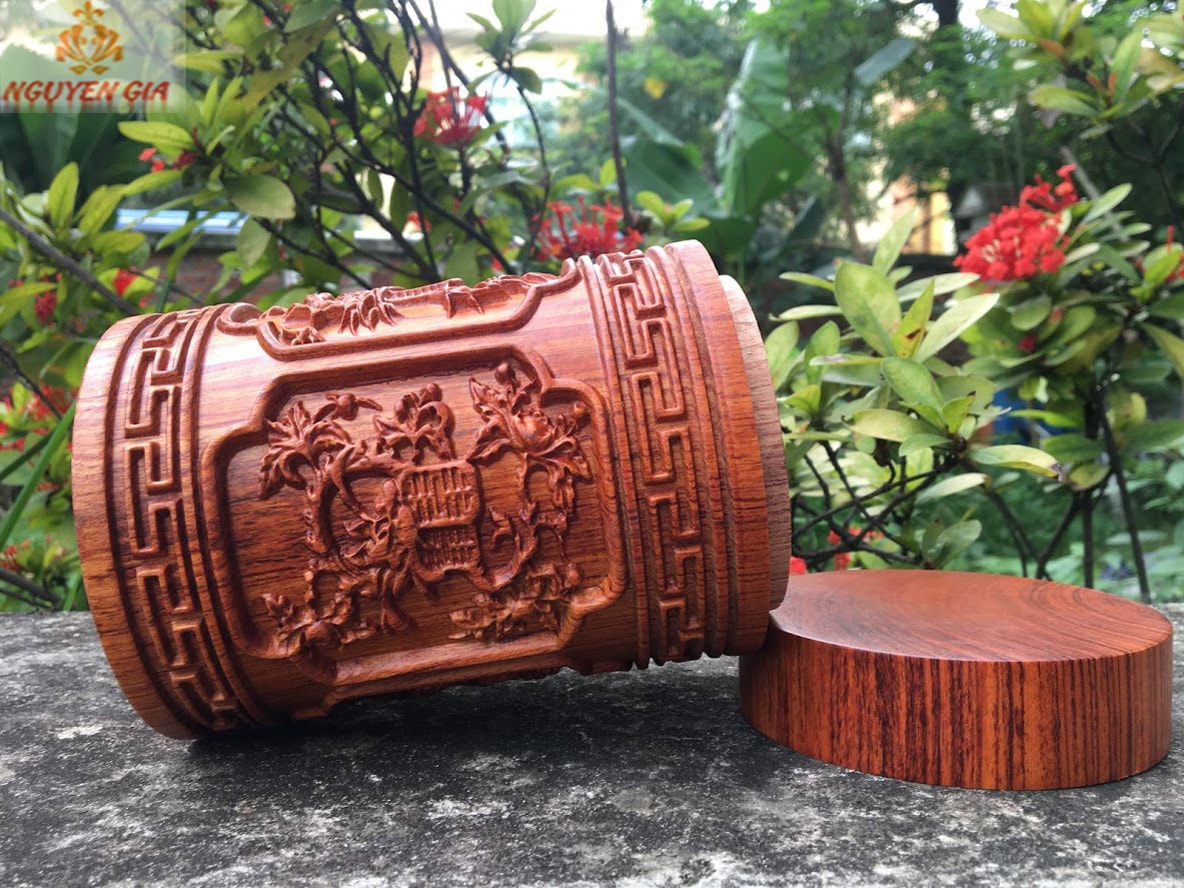 Hộp đựng trà Tứ Quý bằng gỗ Hương