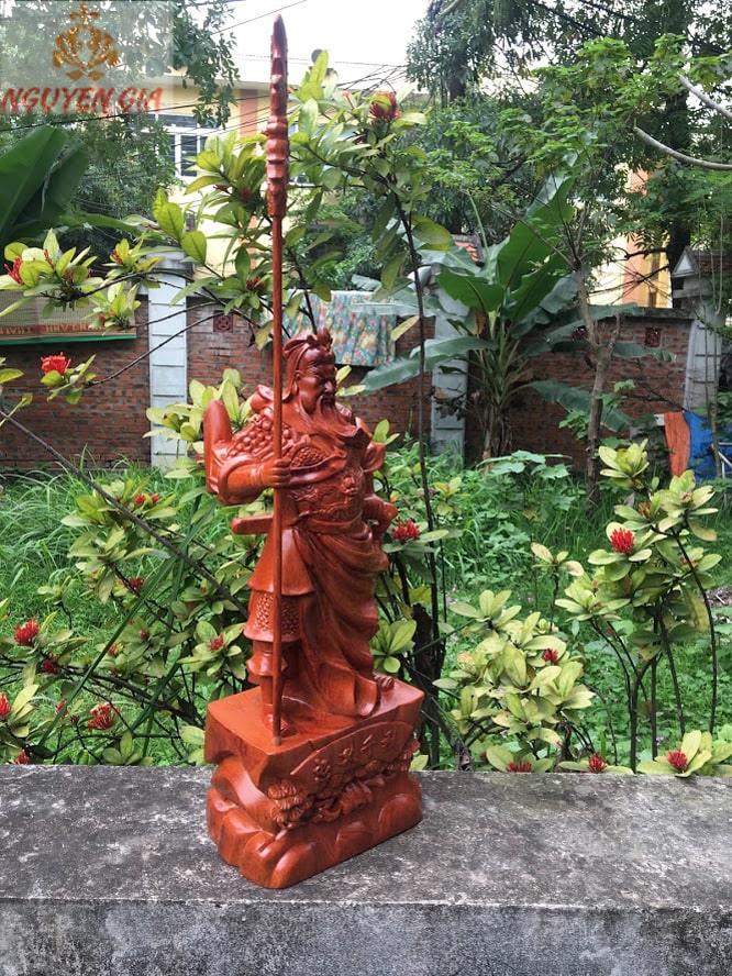Tượng Quan Công Chống Đao gỗ Hương cao 50cm
