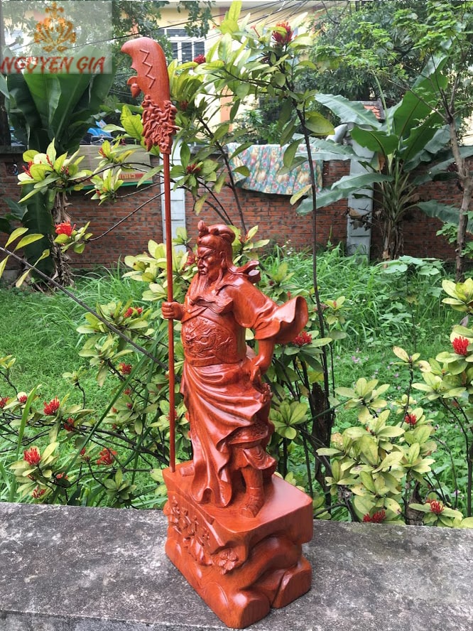 Tượng Quan Công Chống Đao gỗ Hương cao 50cm