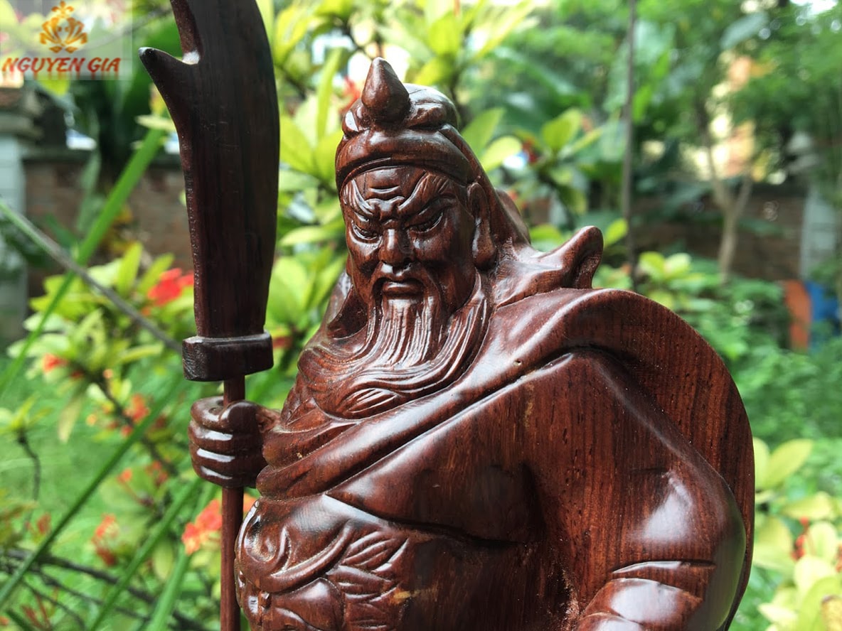 Tượng Quan Công Chống Đao gỗ Cẩm cao 30cm