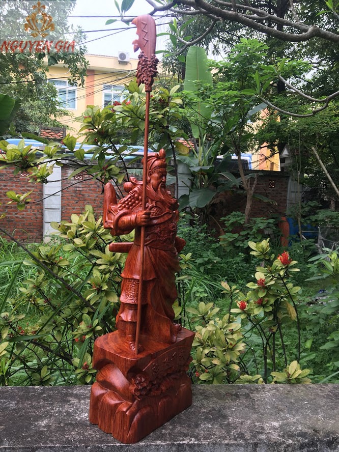 Tượng Quan Công Chống Đao gỗ Hương cao 60cm