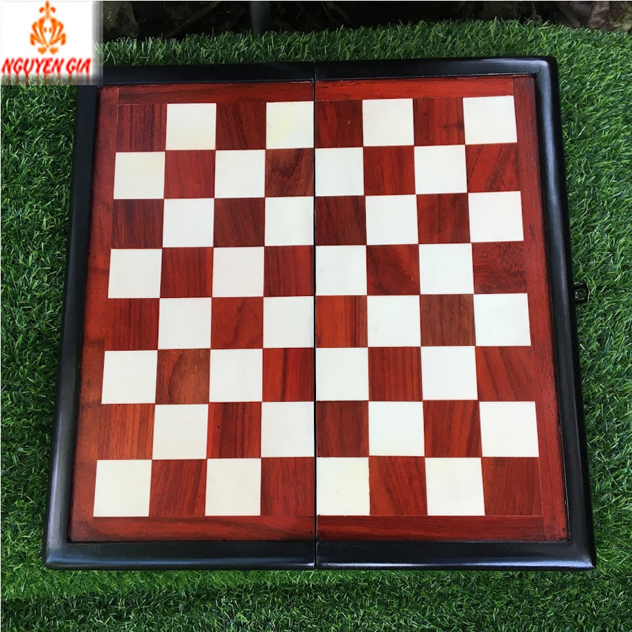 (Tặng 2 hậu) Bộ cờ vua gỗ hương quân mica mẫu mới