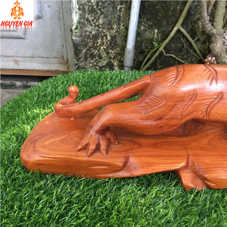 Tượng hổ bằng gỗ Hương ngang 50 cm