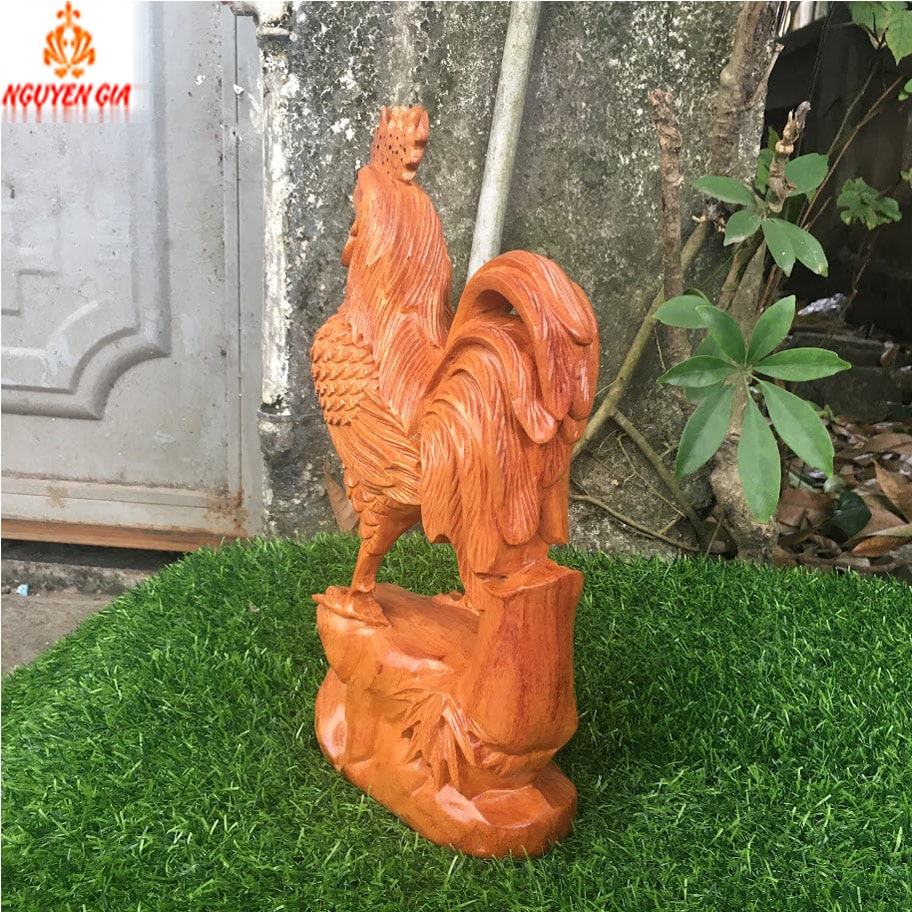 Tượng gà trống phong thủy bằng gỗ Hương cao 30 cm MS02