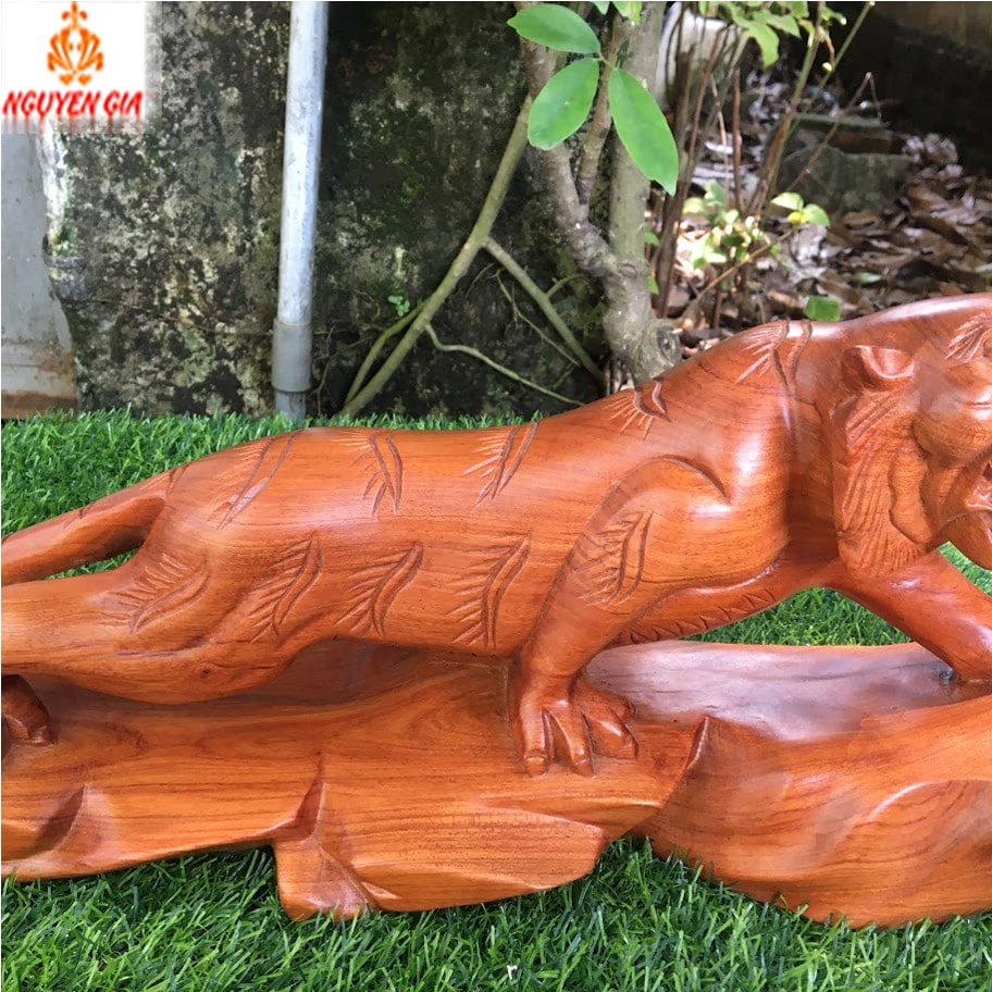 Tượng hổ bằng gỗ Hương ngang 50 cm