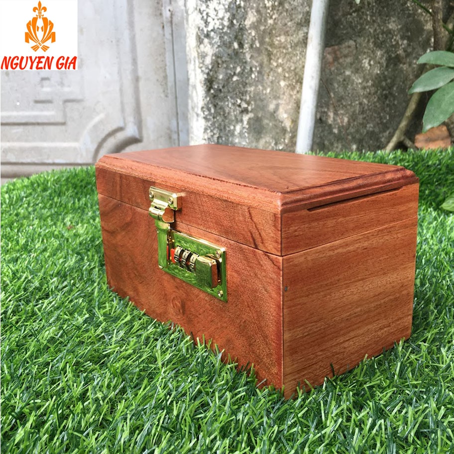 Hộp Đựng Quân Cờ Tướng Gỗ Hương Lót Nhung Đỏ Có Khóa