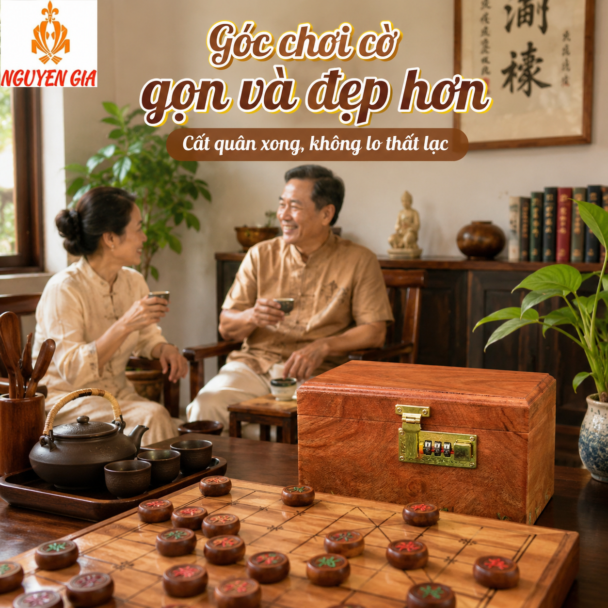 Hộp Đựng Quân Cờ Tướng Gỗ Hương Lót Nhung Đỏ Có Khóa