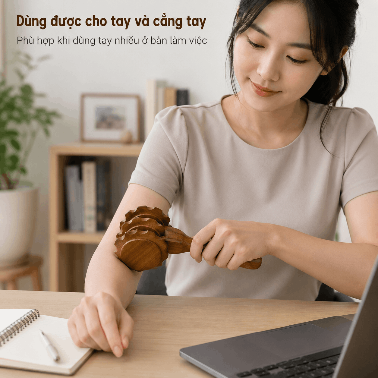 Cây Lăn Massage Bằng Gỗ Bách Xanh 3 Bánh