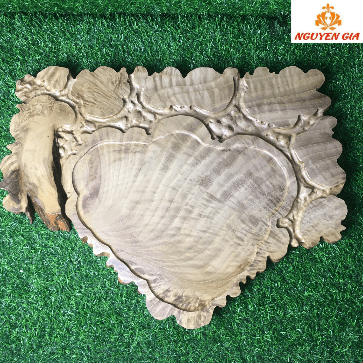 Khay Trà Gỗ Dổi Nguyên Khối Dáng Tim Tự Nhiên – Mềm Mại, Ấm Áp Và Độc Bản (Không bao gồm phụ kiện và ấm chén)