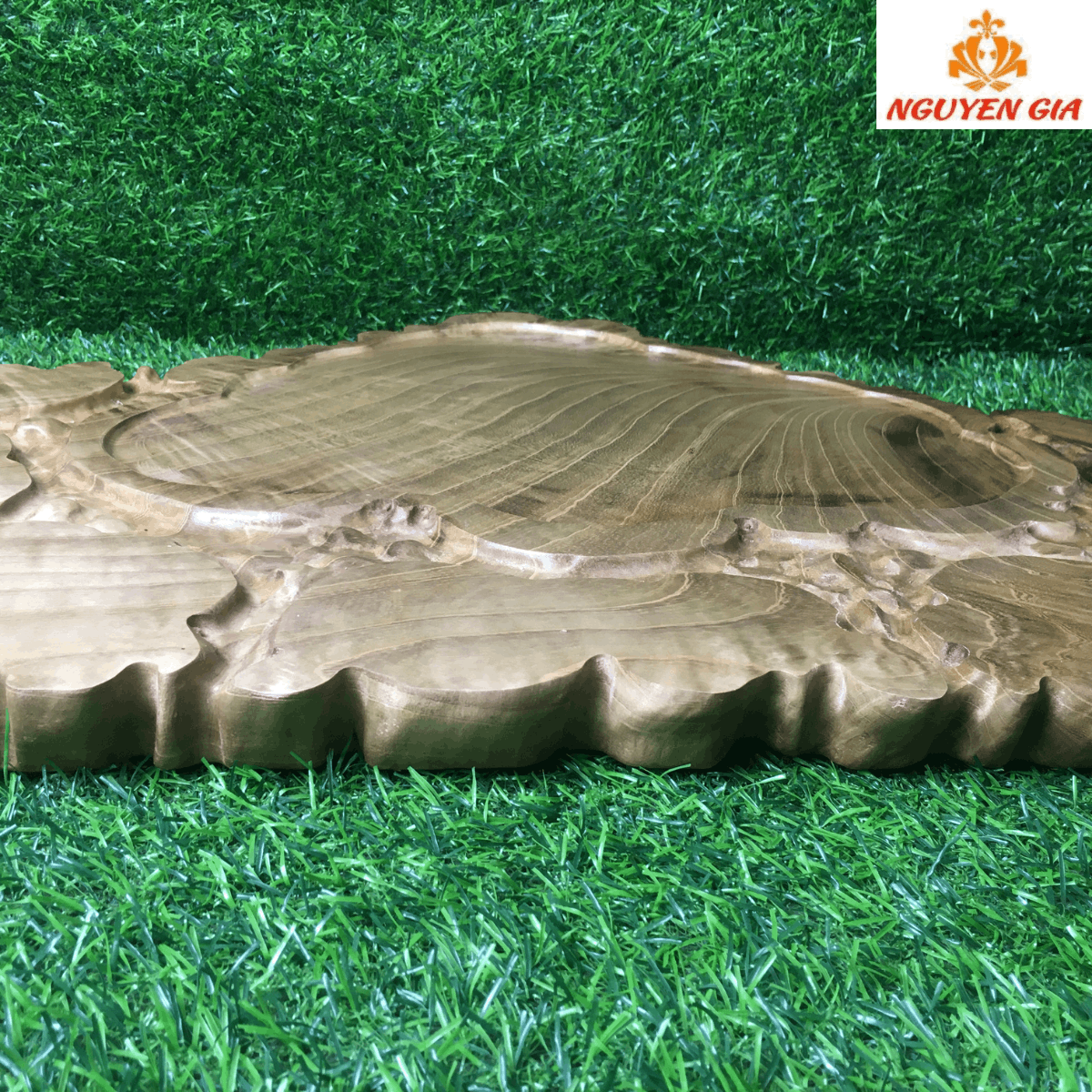 Khay Trà Gỗ Dổi Nguyên Khối Dáng Tim Tự Nhiên – Mềm Mại, Ấm Áp Và Độc Bản (Không bao gồm phụ kiện và ấm chén)