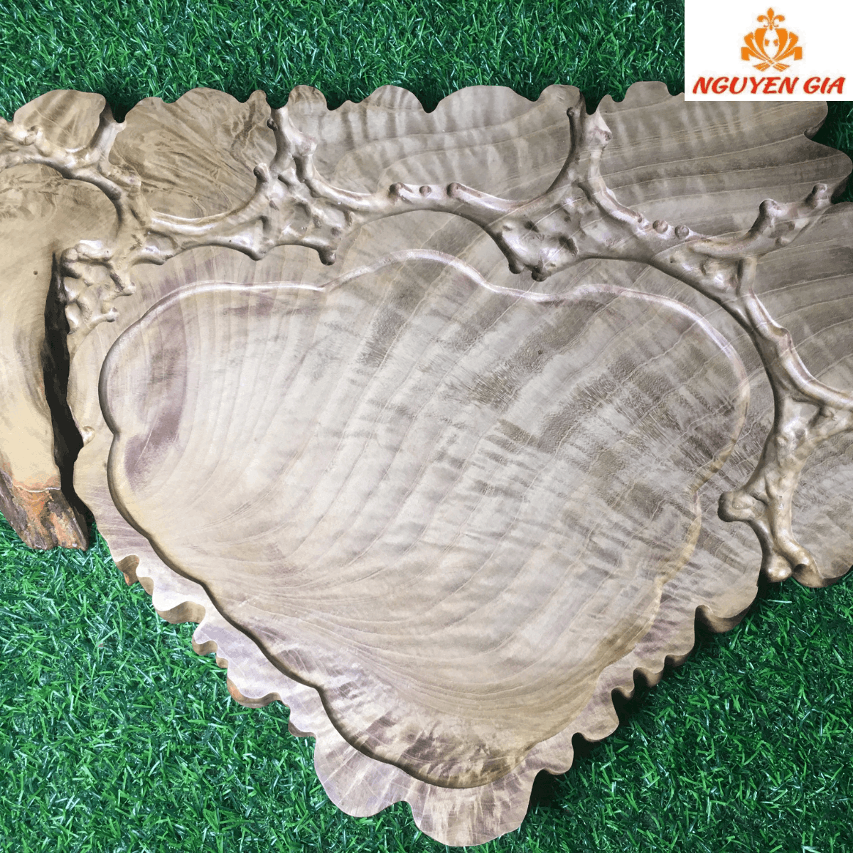 Khay Trà Gỗ Dổi Nguyên Khối Dáng Tim Tự Nhiên – Mềm Mại, Ấm Áp Và Độc Bản (Không bao gồm phụ kiện và ấm chén)