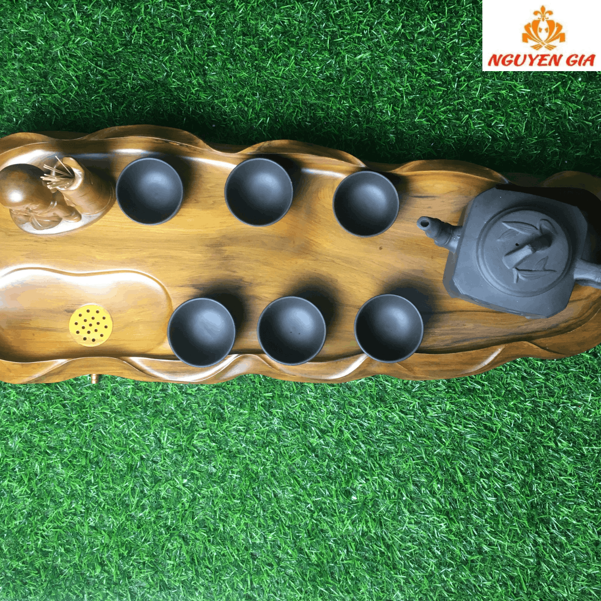 Khay trà gỗ Bách Xanh mẫu Lá Sen KT62x24 (không bao gồm ấm chén và phụ kiện)