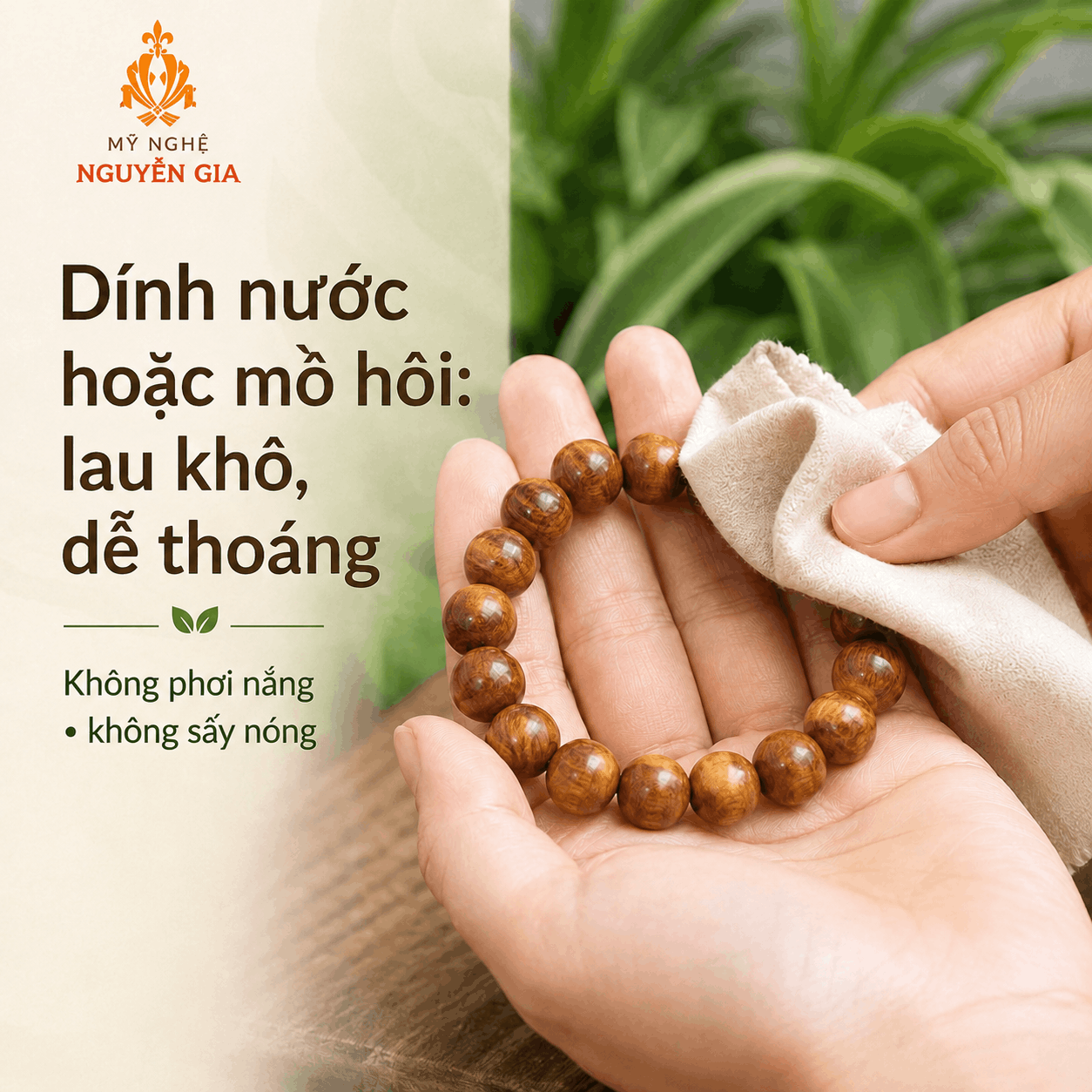 Hướng Dẫn Sử Dụng V&agrave; Bảo Quản V&ograve;ng Tay Gỗ Sau Khi Nhận H&agrave;ng