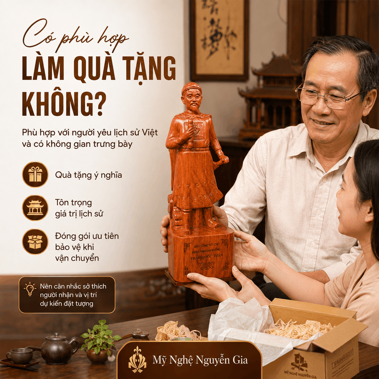 Tượng Trần Hưng Đạo bằng gỗ