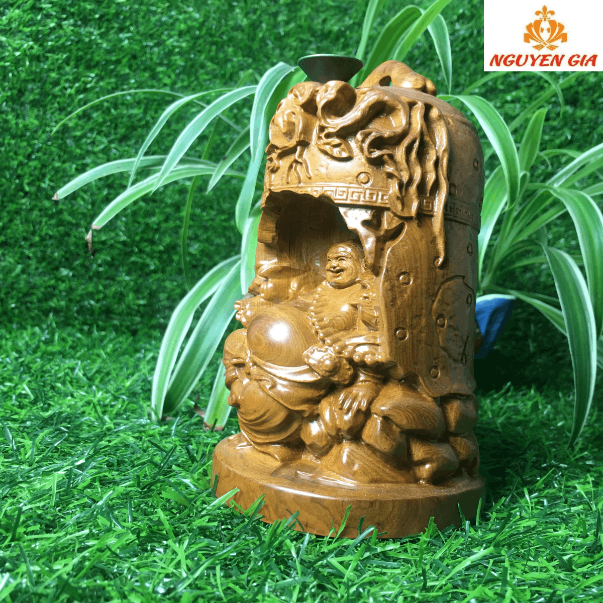 Thác Khói Xông Trầm Tĩnh Tâm, Trang Trí, Phong Thủy- Tượng Phật Di Lặc Gỗ Bách Xanh