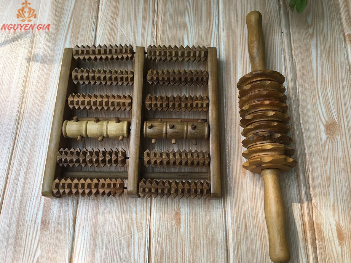 Bàn Massage Chân Gỗ Bách Xanh Dáng Thấp - Gọn, Dễ Để Dưới Bàn