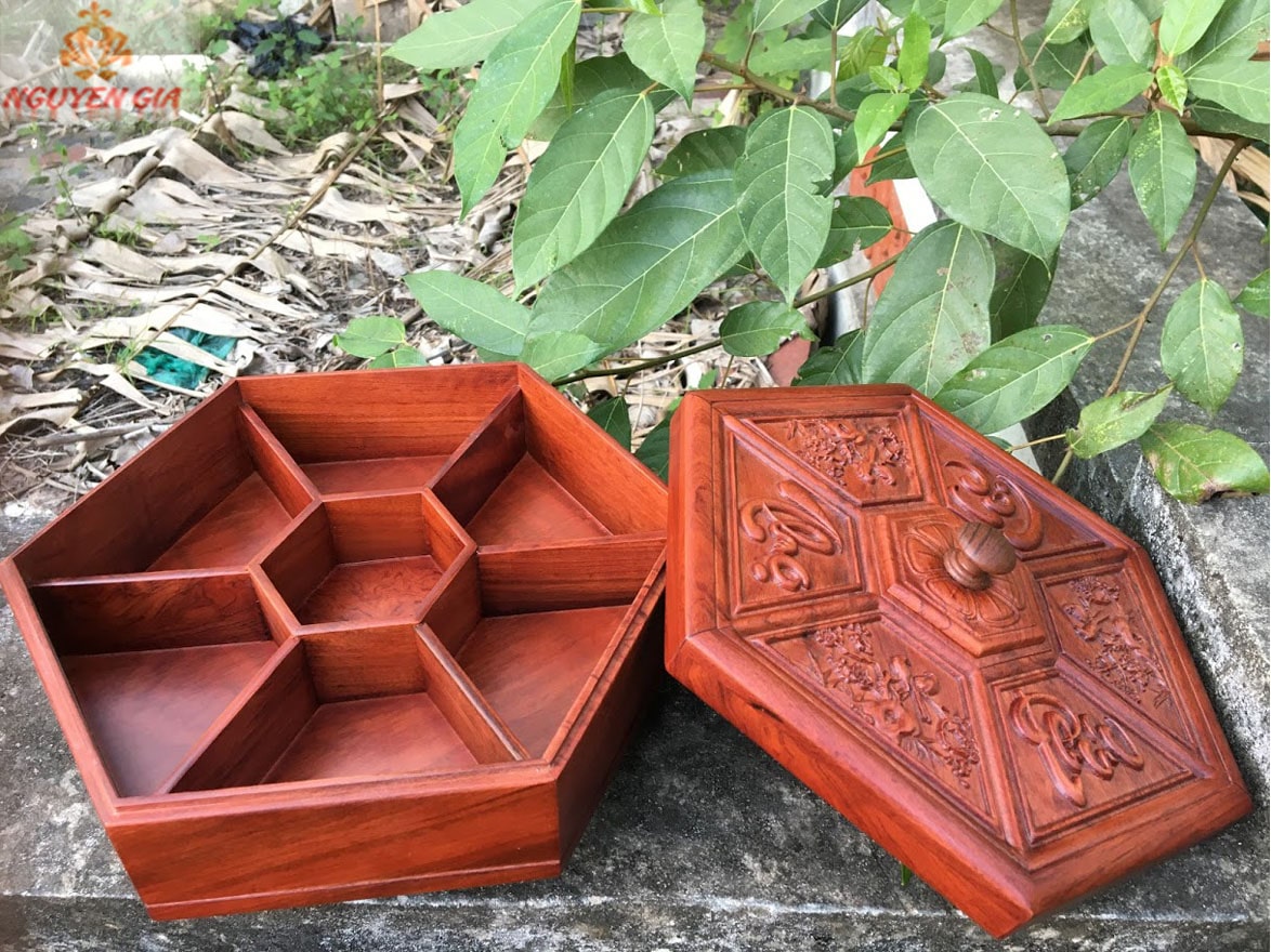 Khay Đựng Bánh Kẹo, Mứt Tết Gỗ Hương 7 Ngăn – Phúc Lộc Thọ Đế Xoay