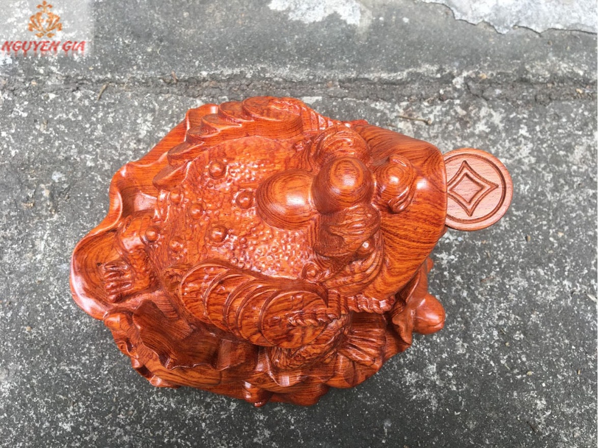 Cóc ngậm tiền (thiềm thừ) bằng gỗ hương KT 20x17