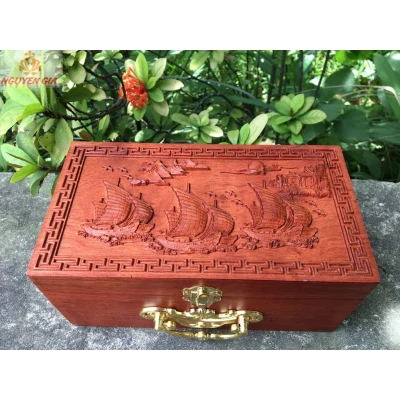 Hộp đựng đồ trang điểm Thuận Buồm Xuôi Gió bằng gỗ