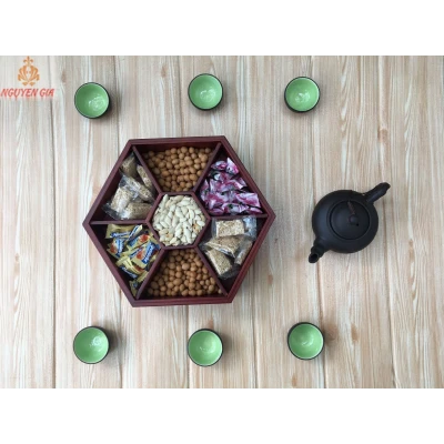 Khay đựng bánh kẹo mứt tết bằng gỗ mặt kính