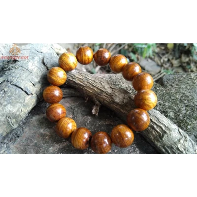 Vòng gỗ sưa Quảng Bình 14 mm