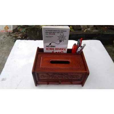 Kệ gỗ để đồ văn phòng phẩm Nho Sóc