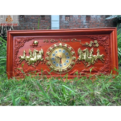 Đồng hồ treo tường mã đáo thành công