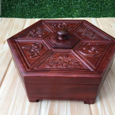 Khay đựng bánh kẹo mứt tết Phúc Lộc Thọ mẫu hoa mai