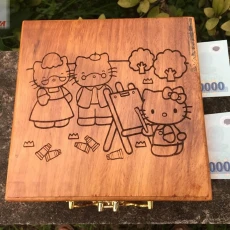 Hộp đựng tiền tiết kiệm 2 ngăn mẫu gia đình Hello Kitty (size lớn)