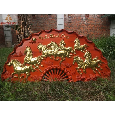 Tranh quạt treo tường mã đáo thành công bằng gỗ Hương dài 1m2