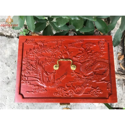 Hộp đựng nữ trang, tài liệu trạm khắc Tứ Linh