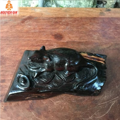 Tượng chuột nằm núi tiền bằng gỗ Trắc ngang 16 cm
