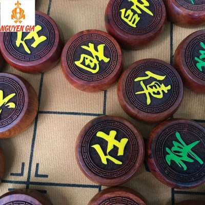 Quân cờ tướng loại to gỗ Hương đường kính 4,8 cm (không gồm bàn không gồm hộp)