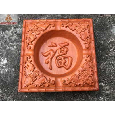 Gạt tàn thuốc mẫu chữ phúc bằng gỗ cao cấp