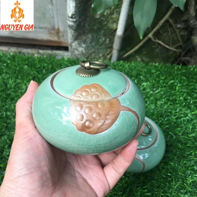 Hũ Đựng Trà Bằng Gốm Sứ Cao Cấp Men Rạn Giả Đá Mẫu Đài Sen Xanh Lá
