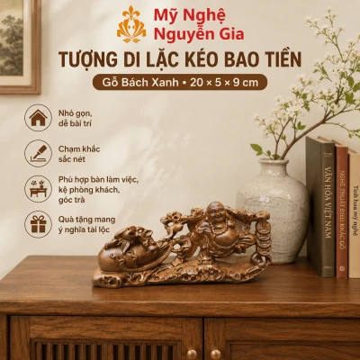 Tượng Di Lặc kéo bao tiền gỗ Bách Xanh
