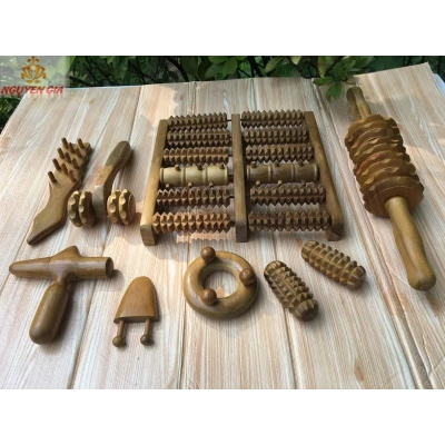 Bộ 8 Dụng cụ massage chăm sóc sức khỏe cho cả gia đình bằng gỗ bách xanh
